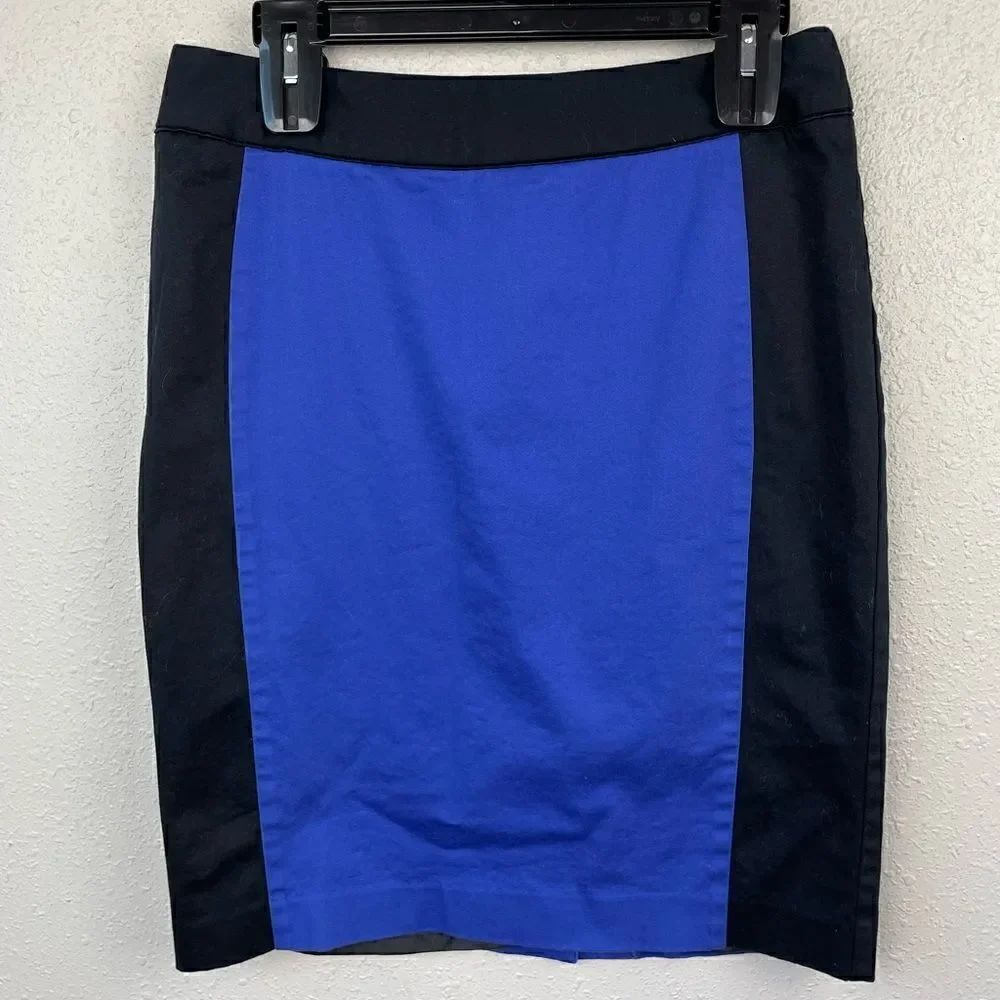 Liz Claiborne Black and Blue Midi Skirt Size 6 EUC